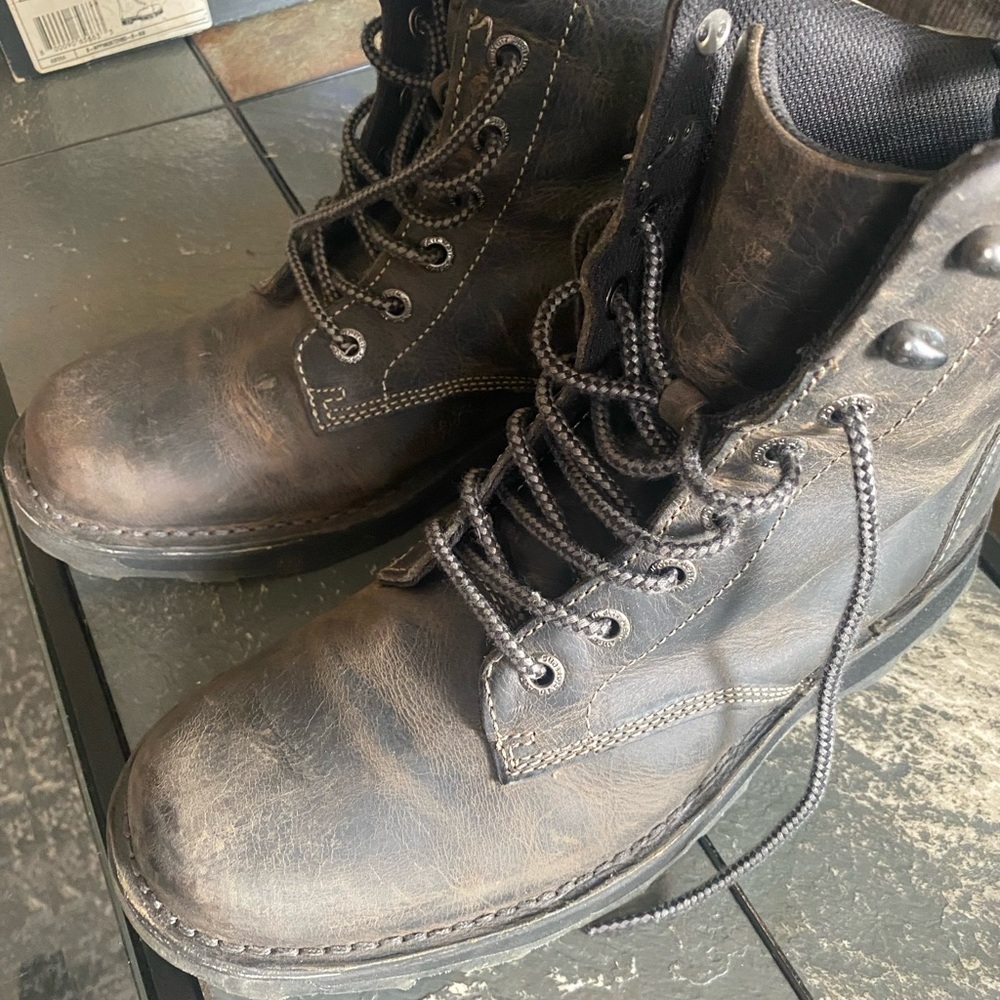Dr Marten’s Grey Distressed Leather Boots New 12
